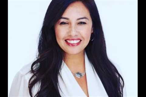 The REAL ESTATE EXPERIENCE w/ TRAVON SMITH, Episode 25, talks to Expert Realtor Bindy Ramirez