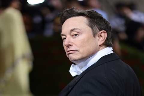 Elon Musk tells Twitter employees to return to the office or their resignations will be accepted