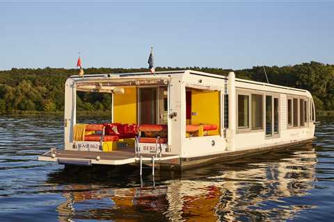 How One Woman Pulled Anchor and Set Sail in a Solar-Powered Tiny Home
