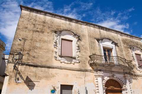 A town in Italy is going to pay people $31,000 to move there, but there's a catch. You must buy and fix up old abandoned homes to get the cash.
