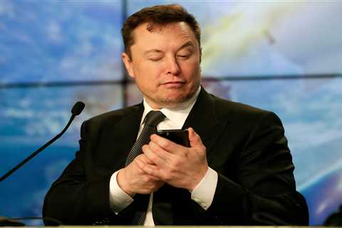 Elon Musk says he's getting rid of 'Twitter for iPhone' labels, which people used to catch Android brands and ambassadors tweeting from Apple devices