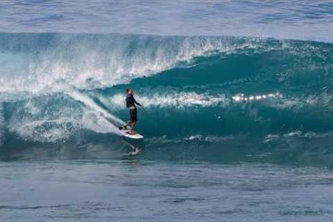 SURFING PERFECT PIPELINE (Raw 4k) Best Rides of the Morning | 29 November2 022