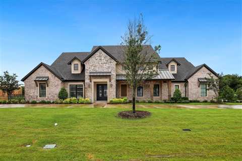 Rustic, Refined, and Romantic: Is the French Country House Style Right for You?