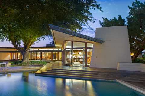 A Rare Frank Lloyd Wright Home Lists for $4.3M in California’s Central Valley
