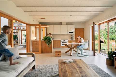 A Net-Zero Home in Spain Centers Around a Soaring Atrium