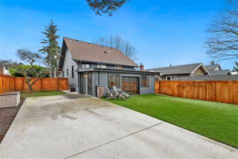 7 Ways to Use Turf in a Rental That Actually Look Good