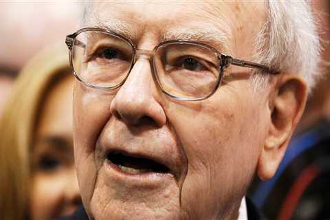 Warren Buffett has cautioned against stockpiling cash, gold, or bitcoin in times of war - and declared stocks are the safest long-term play