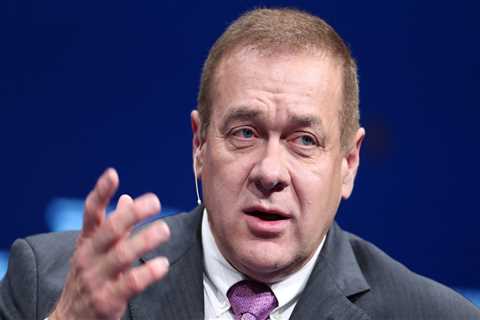 Guggenheim chief investment officer Scott Minerd dies at 63
