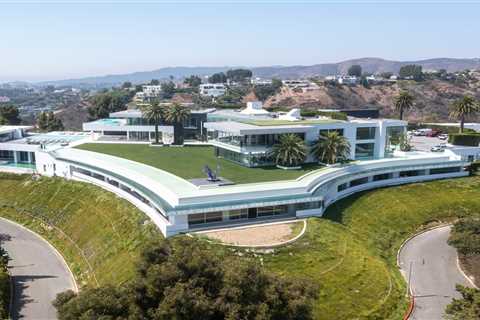 See inside the biggest modern home in the US, a 105,000-square-foot Los Angeles megamansion that sold for $126 million to Fashion Nova's billionaire CEO