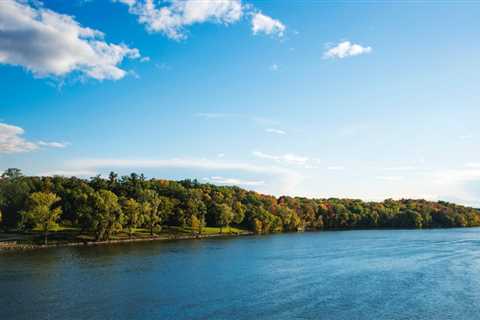 7 Most Affordable Aurora, IL Suburbs to Live In