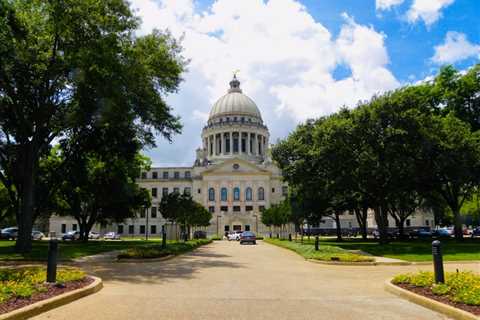 10 Pros and Cons of Living in Mississippi