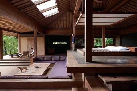 A Radically Open Bali Home Catches Tropical Breezes and Jungle Views