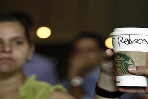 Starbucks cup lids are falling off &mdash; it's not your imagination. Workers say it's a problem.