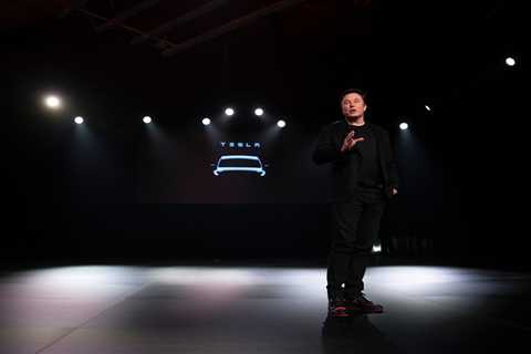 Steer clear of Tesla with disappointing earnings set to drag the stock lower, strategist Gene Munster says