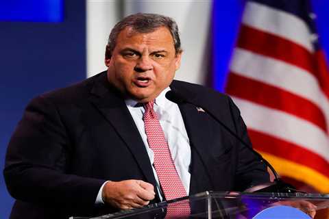 Chris Christie says Donald Trump 'can't win a general election' and GOP is finally recognizing harm of 'loser' candidates after 2022