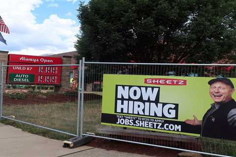 Sheetz drops policy against employees with 'obvious missing, broken or badly discolored teeth' after Insider reporting