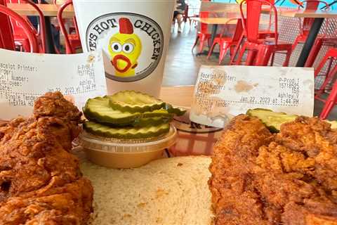 I ate at the fastest-growing restaurant chain in US &mdash; the celebrity-backed Dave's Hot Chicken &mdash; and saw why it could be unstoppable