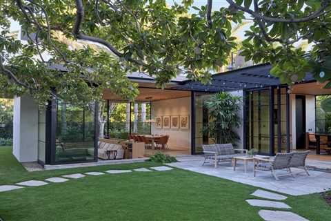 A Secret Garden Springs to Life Around a Glassy Olson Kundig Home