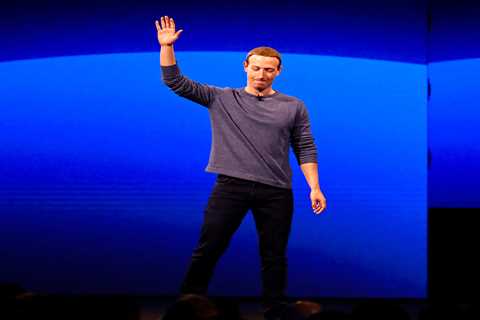 Mark Zuckerberg is turning Facebook into Instagram as part of his self-declared “year of efficiency.”