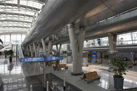 A Russian man fleeing Putin's draft was stuck for 5 months in a South Korean airport, terrified of being sent to war