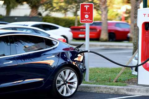 A YouTuber charged a non-Tesla EV at a Supercharger and it 'descended into chaos'