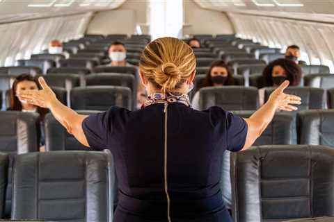 8 things you didn't know about being a flight attendant