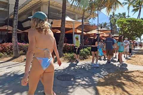 WALKING in WAIKIKI | Tourists &amp; Travelers on the Move in HAWAII