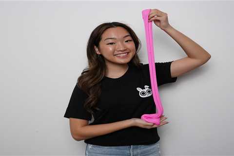 I run a multimillion-dollar slime business at 19. Here's how I got started in middle school with only $200.