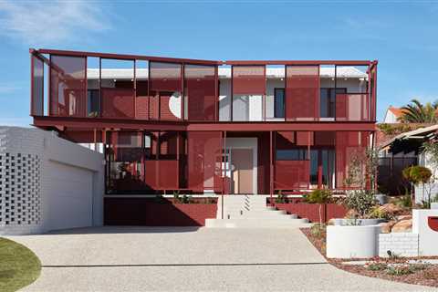 Metal Screens Form a Skin Around This Revived ’80s-Built Home in Australia