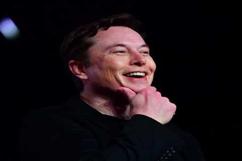 Elon Musk says he's 'dumb way more often than I'd like to be' in Twitter debate about his management style
