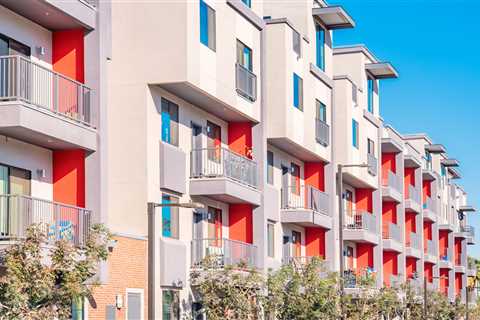 Landlords pumped billions into apartment buildings during the pandemic. That bet could now go horribly wrong.