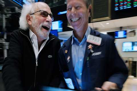 Dow soars 524 points as US stocks notch best day since January after streak of upbeat earnings
