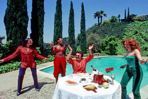 Swimply, and the Public/Private Pool Divide