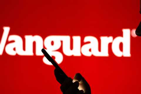 Timing the market is futile, and dramatic selloffs are often followed by rebounds. Here are Vanguard's 4 insights on navigating turbulent markets.