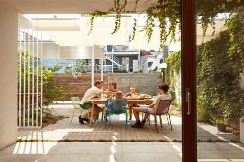There’s a Surprising Twist at Every Turn in This Montreal Townhouse