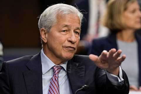 JPMorgan CEO Jamie Dimon reveals top traits for his successor: admit mistakes and 'work your ass off'