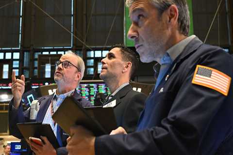 Mega-cap tech stocks are 'overbought' and their rally may be getting closer to stalling out, Fundstrat's Mark Newton says