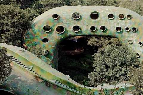 One Night In a Kaleidoscopic, Snake-Shaped Apartment Complex Near Mexico City