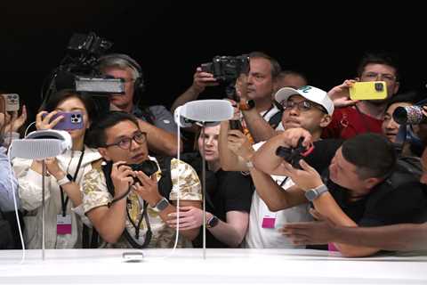 Apple didn't let the media take photos or videos when trying the $3,499 Vision Pro headset &ndash; and journalists could only test the tech in a private room