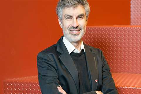 One of the 'godfathers' of AI says that today's systems don't pose an existential risk, but warned that things could get 'catastrophic'