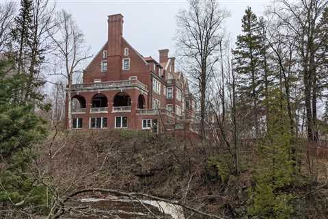 Discovering Duluth: 10 Unique Things to Do in Duluth, MN