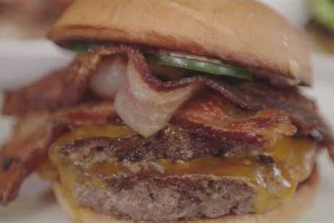Hawaiiʻs Kitchen: La Tour Cafe
