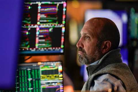 US stocks are defying naysayers like they did in 2019 and 2016 - charts signal the rally will extend, a Bank of America strategist says