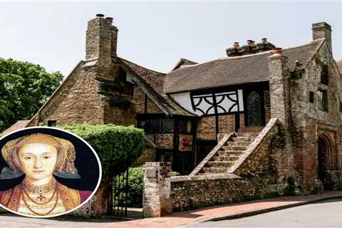 A home Henry VIII gave Anne of Cleves as part of their annulment settlement recently went on sale. Take a look inside the $2.86 million house.