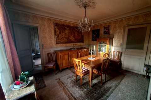 Before &amp; After: Elegant Arches and Curves Shape Up a Fusty Paris Flat
