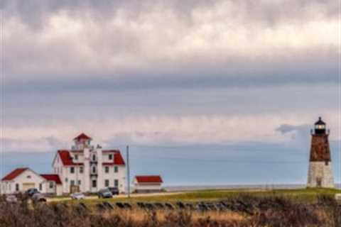 10 Popular Beach Towns in Rhode Island to Live in 2023