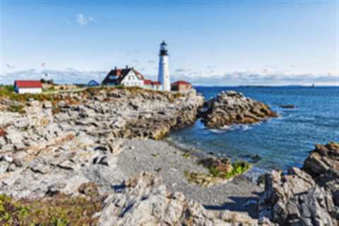 12 Popular Coastal Maine Towns to Live in 2023