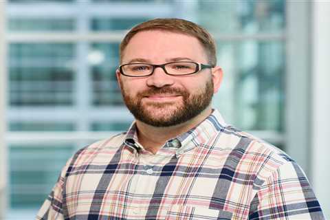 Younger workers may find it 'harder to be successful' if they don't go into the office, Slack co-founder says