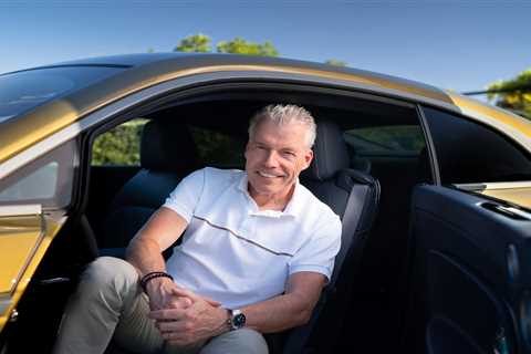 Rolls-Royce's CEO shares his 3 favorite details of the brand's new $420,000 electric car