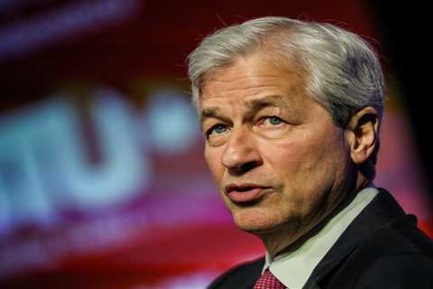Jamie Dimon says employees can go work somewhere else if they don't like long commutes into the office